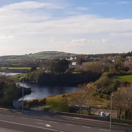 Wild Atlantic Way - Retreat - Sleeps 12 Ballyshannon