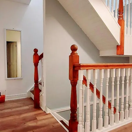 Wild Atlantic Way - Retreat - Sleeps 12 * باليشانون