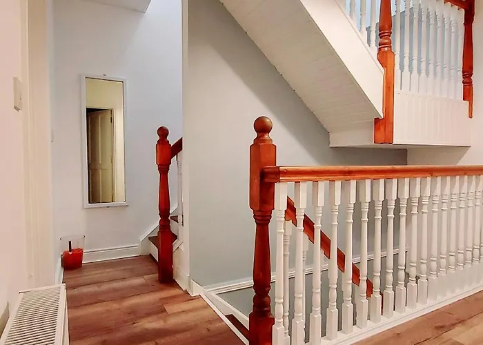 Wild Atlantic Way - Retreat - Sleeps 12 * Ballyshannon