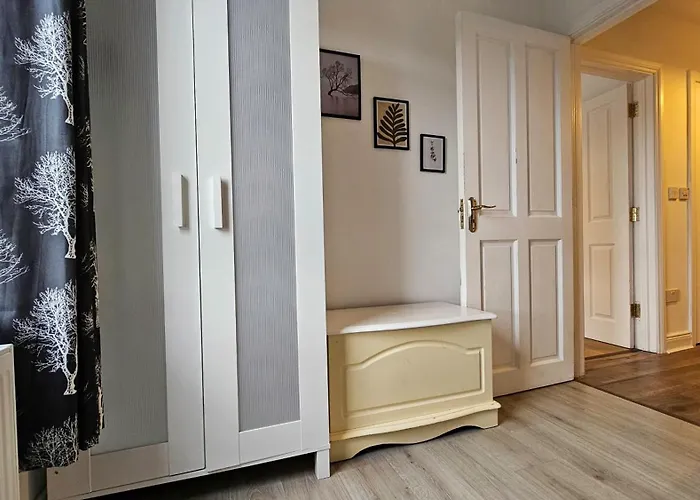 Wild Atlantic Way - Retreat - Sleeps 12 *