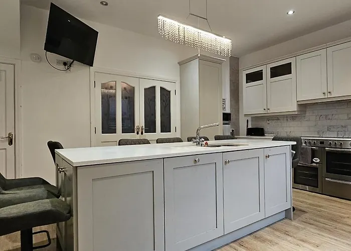 Wild Atlantic Way - Retreat - Sleeps 12 * Ballyshannon