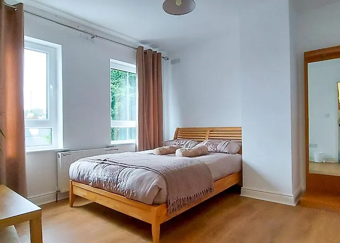 Wild Atlantic Way - Retreat - Sleeps 12