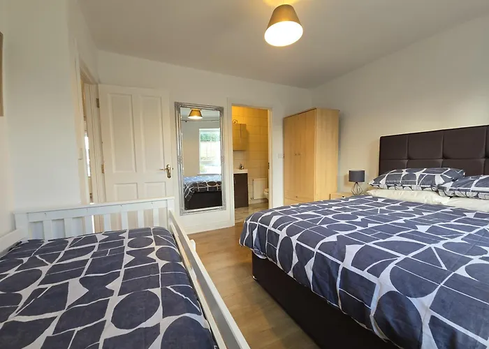 Wild Atlantic Way - Retreat - Sleeps 12 *